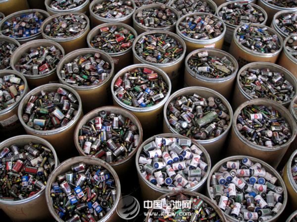 废旧电池回收体系亟待完善 福建尚无规范回收渠道