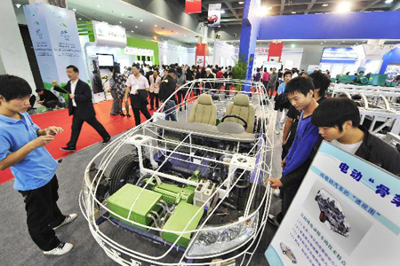 基础化工行业：锂电材料掀开发展新篇章