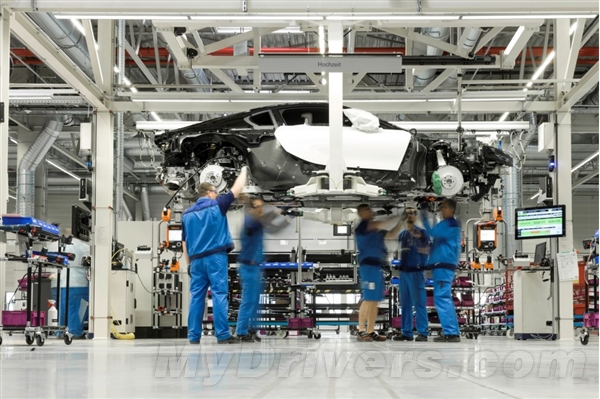 揭秘性感迷人的宝马i8：帅的一塌糊涂