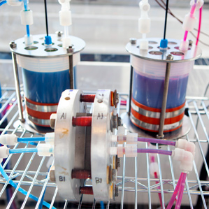 新电池材料可以帮助风能和太阳能产业发展壮大