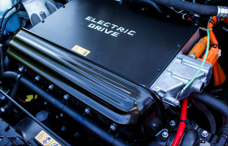 使用特斯拉的电池组 奔驰B级电动车能跑多远？