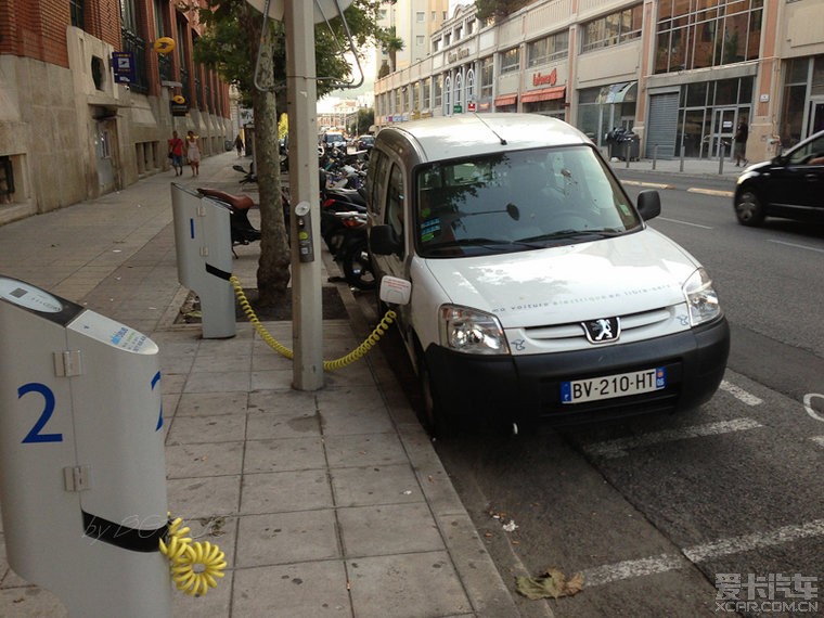 法国议会通过关于建立电动汽车充电站法案