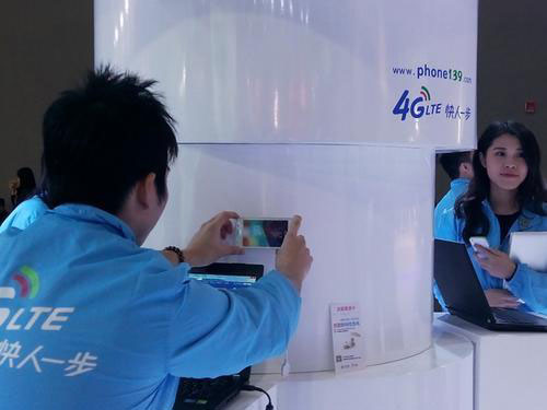 4G智能手机：高配低价换“打法”讨好用户