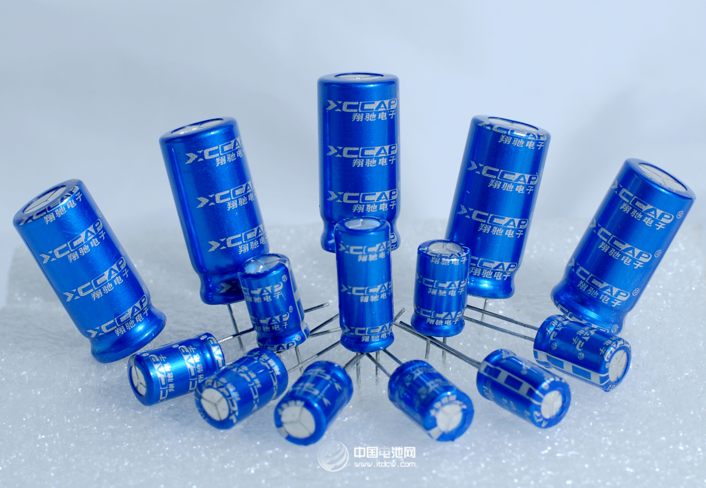 中科院开发出智能超级电容器 可通过图案显示电量 