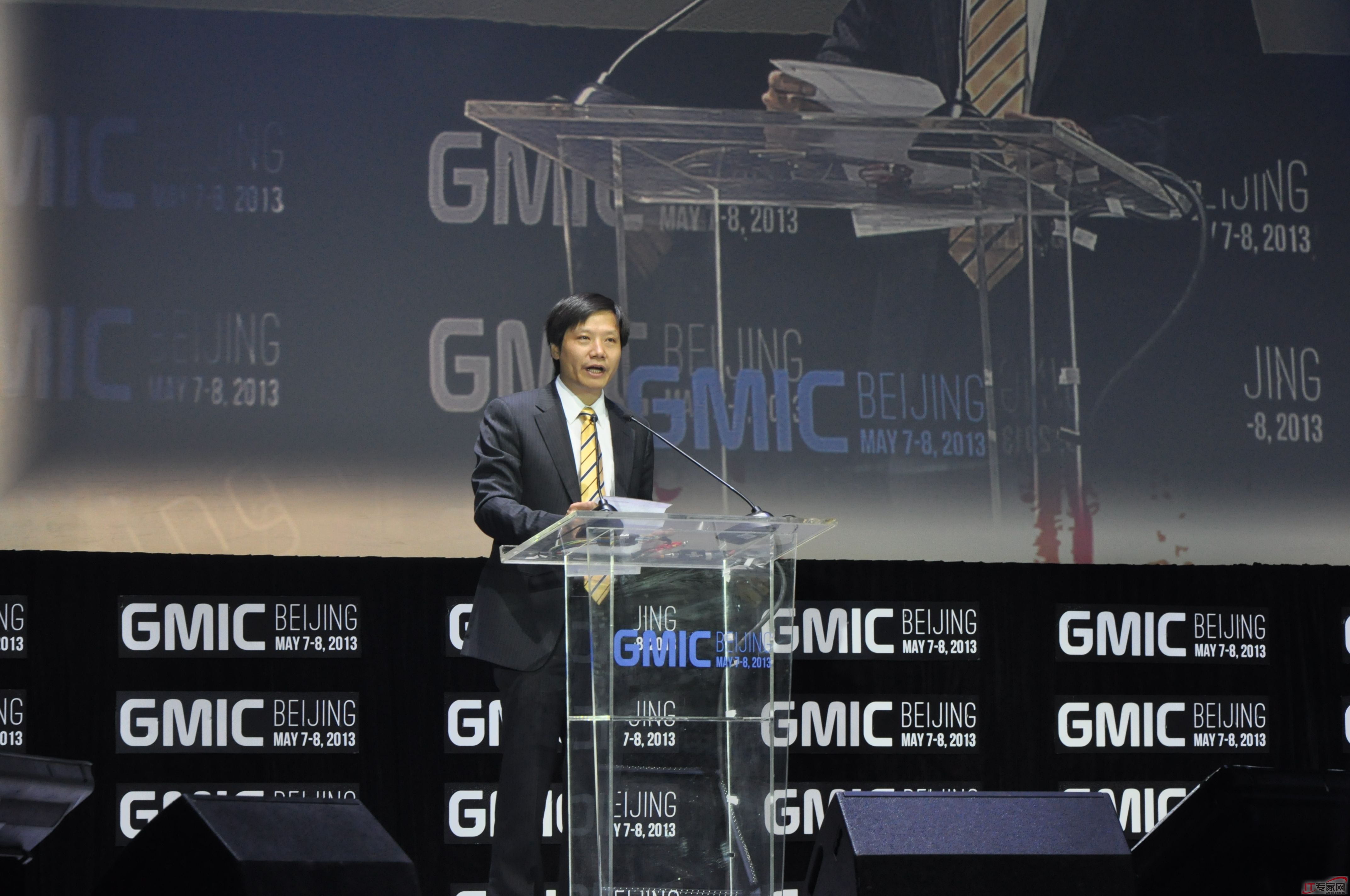 小米科技董事长雷军