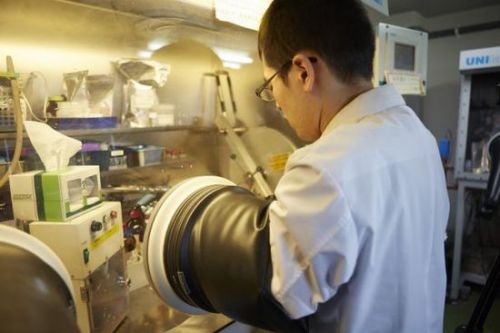 日本PJP公司发明双碳电池 充电速度快20倍