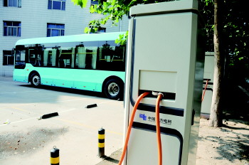 青银高速潍坊段开建充换电站 可同时为8辆车充电