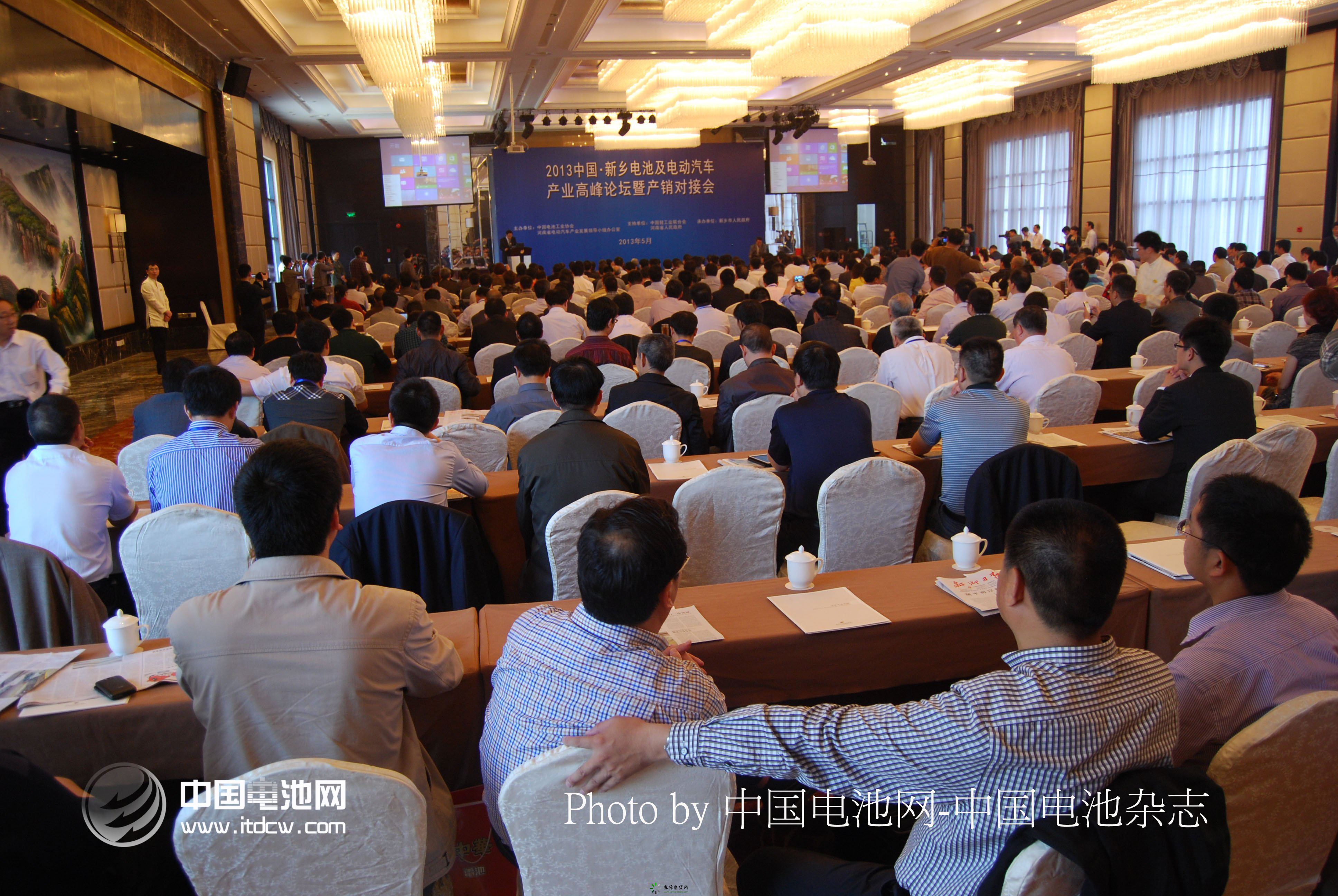 新乡的电动汽车梦：电池电动车产业基地和示范城市