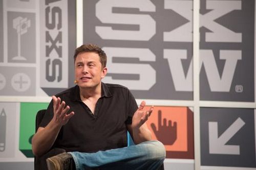 特斯拉CEO马斯克：飞行车和潜水车并不遥远