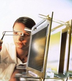 没油请撒尿 科学家发明尿液为燃料的混合动力车