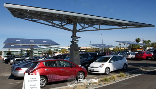 特斯拉难跨“充电坎”：光伏充电站是个梦