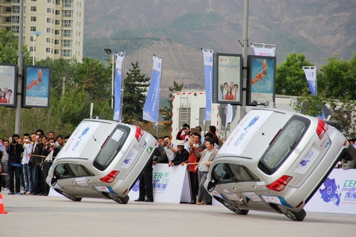 青海打造千亿元锂产业基地 启动新能源车推广应用