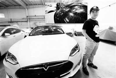 中国车主怒砸特斯拉 称尚未得到满意答复