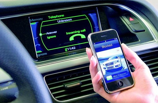 奥迪联手苹果预示着什么？功能汽车时代已经死亡