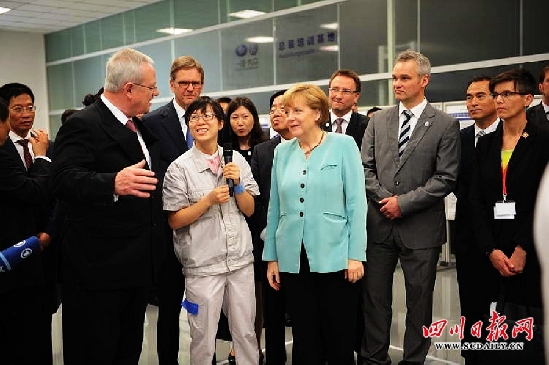 德国总理默克尔考察一汽-大众成都分公司 试乘新捷达