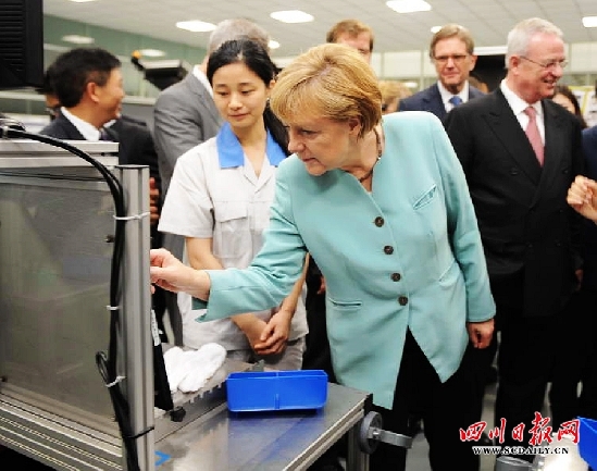 德国总理默克尔考察一汽-大众成都分公司 试乘新捷达