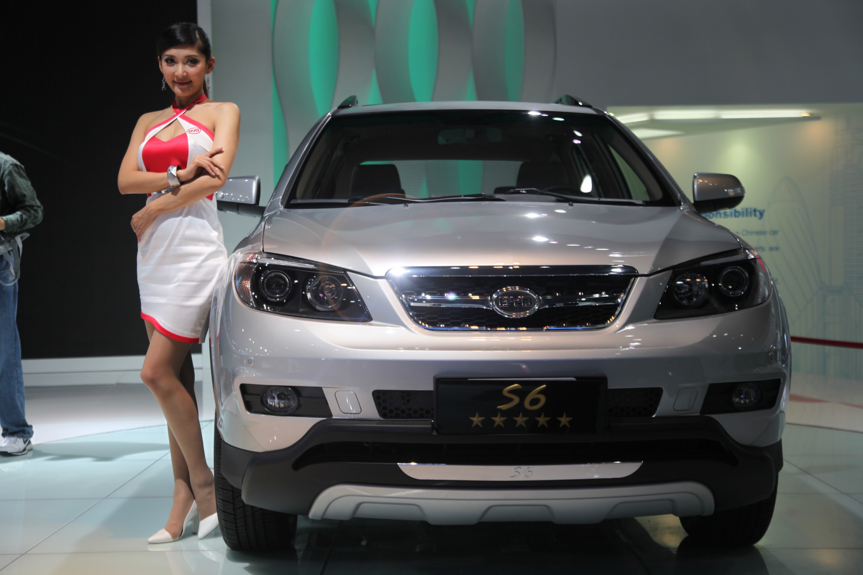 比亚迪秦6月销量再次破千 上半年新能源车累计销售6748辆