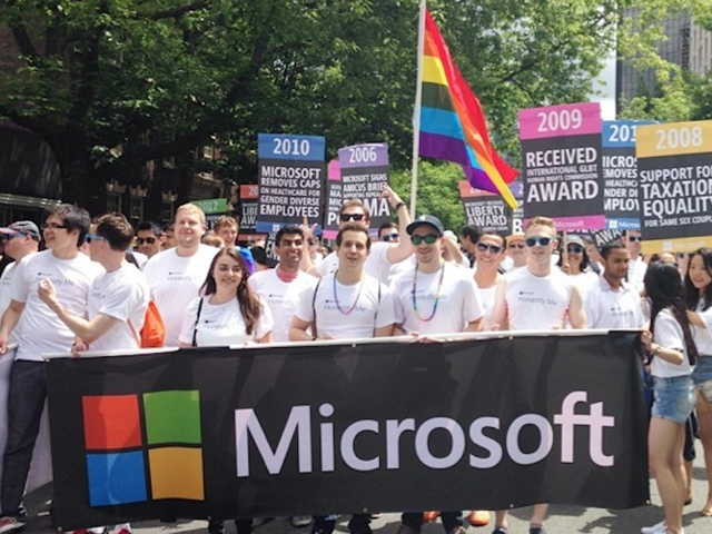 微软大规模裁员震惊总部员工 将裁员1.8万人