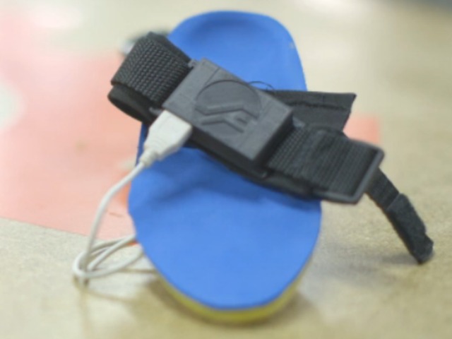 自己的电池自己充 发电鞋垫走路就能充电