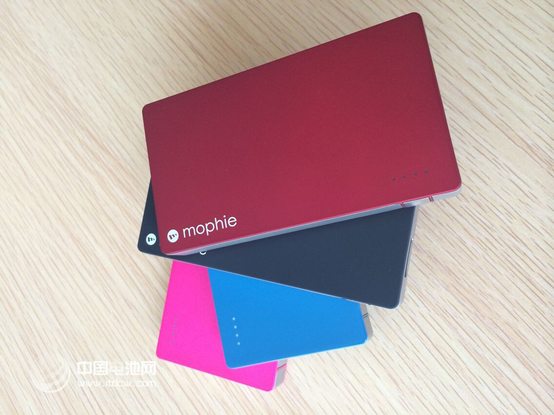 美国Mophie：移动电源行业里的“苹果”