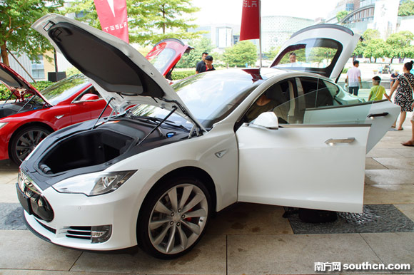 特斯拉正式进入华南 深圳首个超级充电站启动