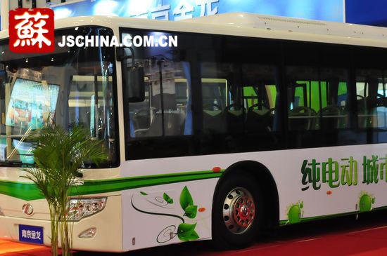 南京出台细则：私家车每辆补3.5万元 公交车补30万元