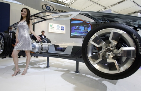 新能源汽车靠“中国名片”角力国内外市场