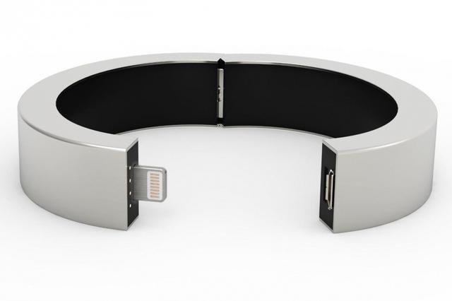 移动电源化身时尚手镯 最大不足是电池容量偏小