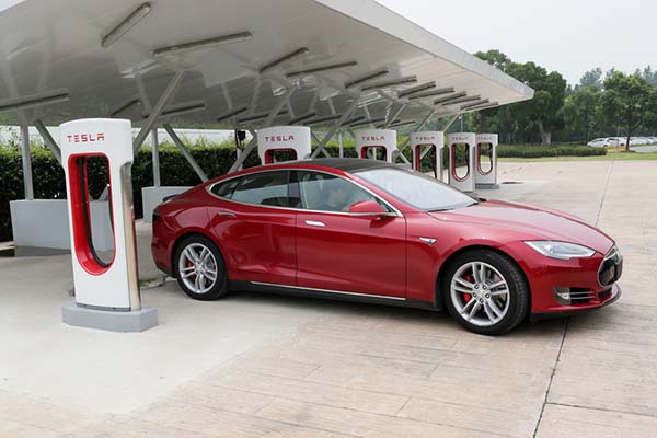 LG宣布研发新型电动汽车 比特斯拉便宜一半