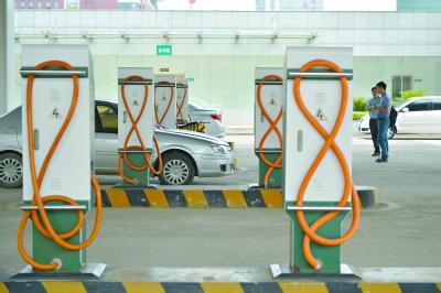 湖北武汉计划2015年底再建万余充电桩