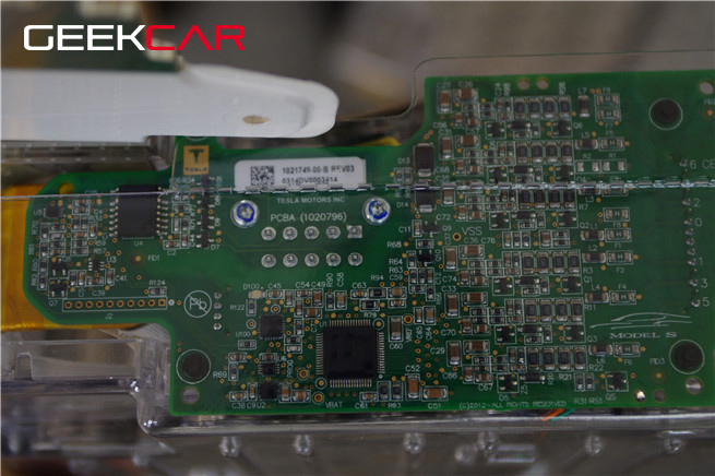 Tesla终极拆解——Model S电池组首次大揭秘