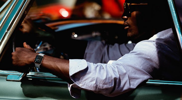 苹果iPhone6屏幕未采用蓝宝石玻璃 供应商大跌12.71%