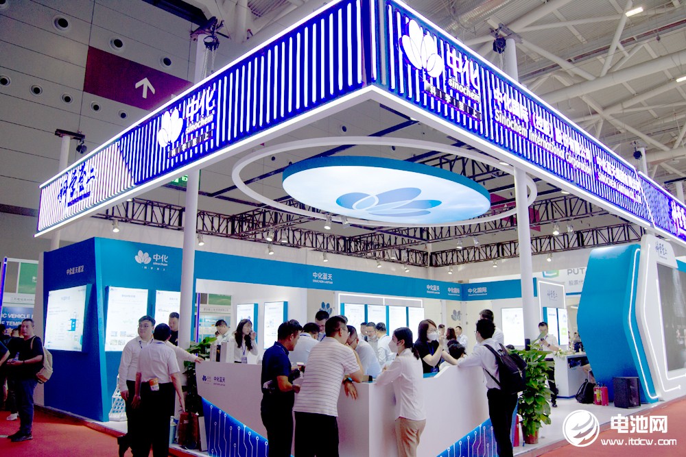 昊华科技拟逾72亿全资收购中化蓝天 并募资扩产电解液等产品